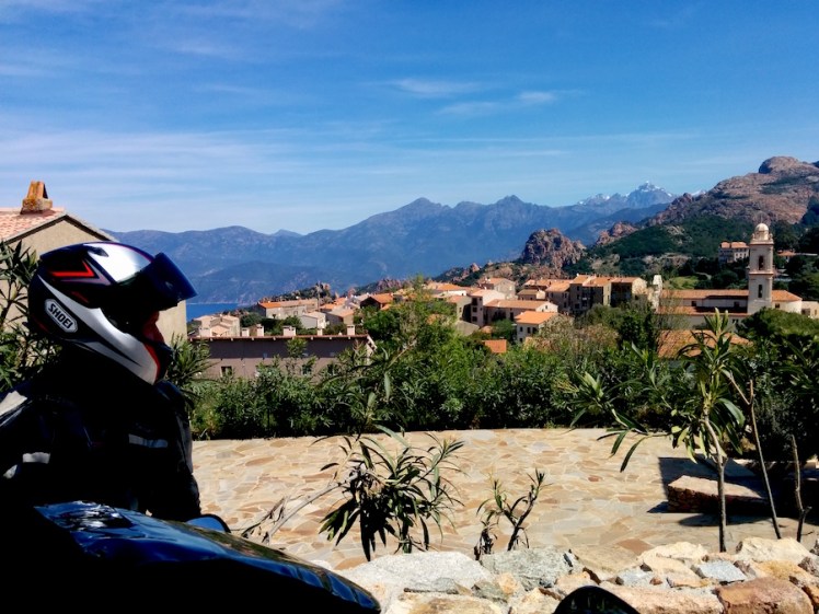 Korsika Piana Ausblick auf Küsten- und Gebirgsstraße